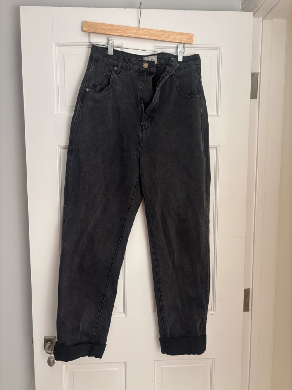 ROLLA'S Elle Super High Rise Relaxes Leg Pants in Black - Picture 3 of 6